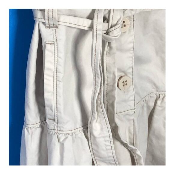GAP Original Vintage Trench Coat JR Large Cream Ruffle Hem Belted Timeless Style - Picture 15 of 16